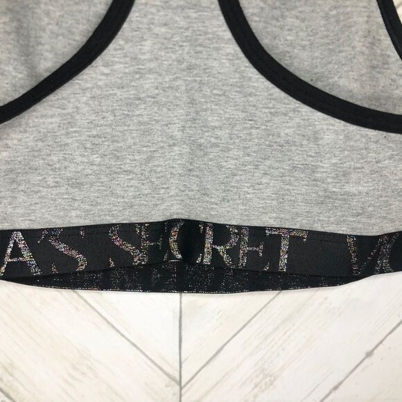 Victoria’s Secret high neck unlined sports bra - Picture 5 of 5